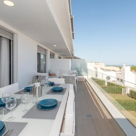 Апартаменти Le Mirage Modern With Sea Views Естепона