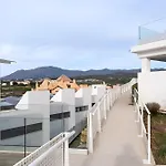 Апартаменты Le Mirage Modern With Sea Views