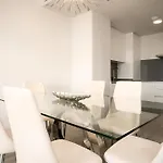 Le Mirage Modern With Sea Views Apartment