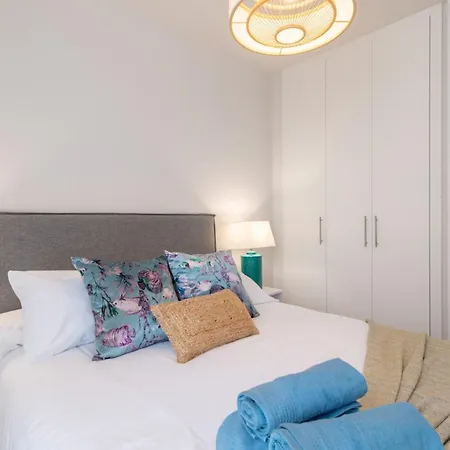 Апартаменты Le Mirage Modern With Sea Views *