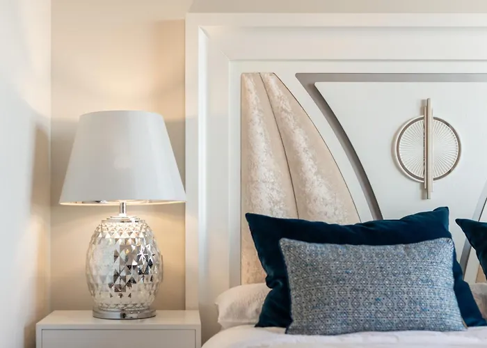 Le Mirage Modern With Sea Views Διαμέρισμα Εστεπόνα